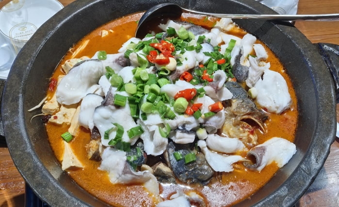 川湘石锅鱼的制作工艺及配方