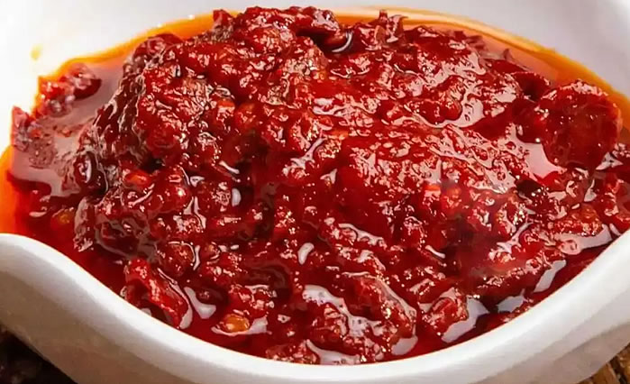 郫县豆瓣酱：时光中沉淀的馥香浓郁