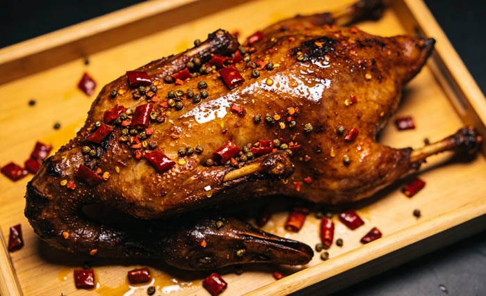 香辣电烤鸭配方技术及制作工艺流程